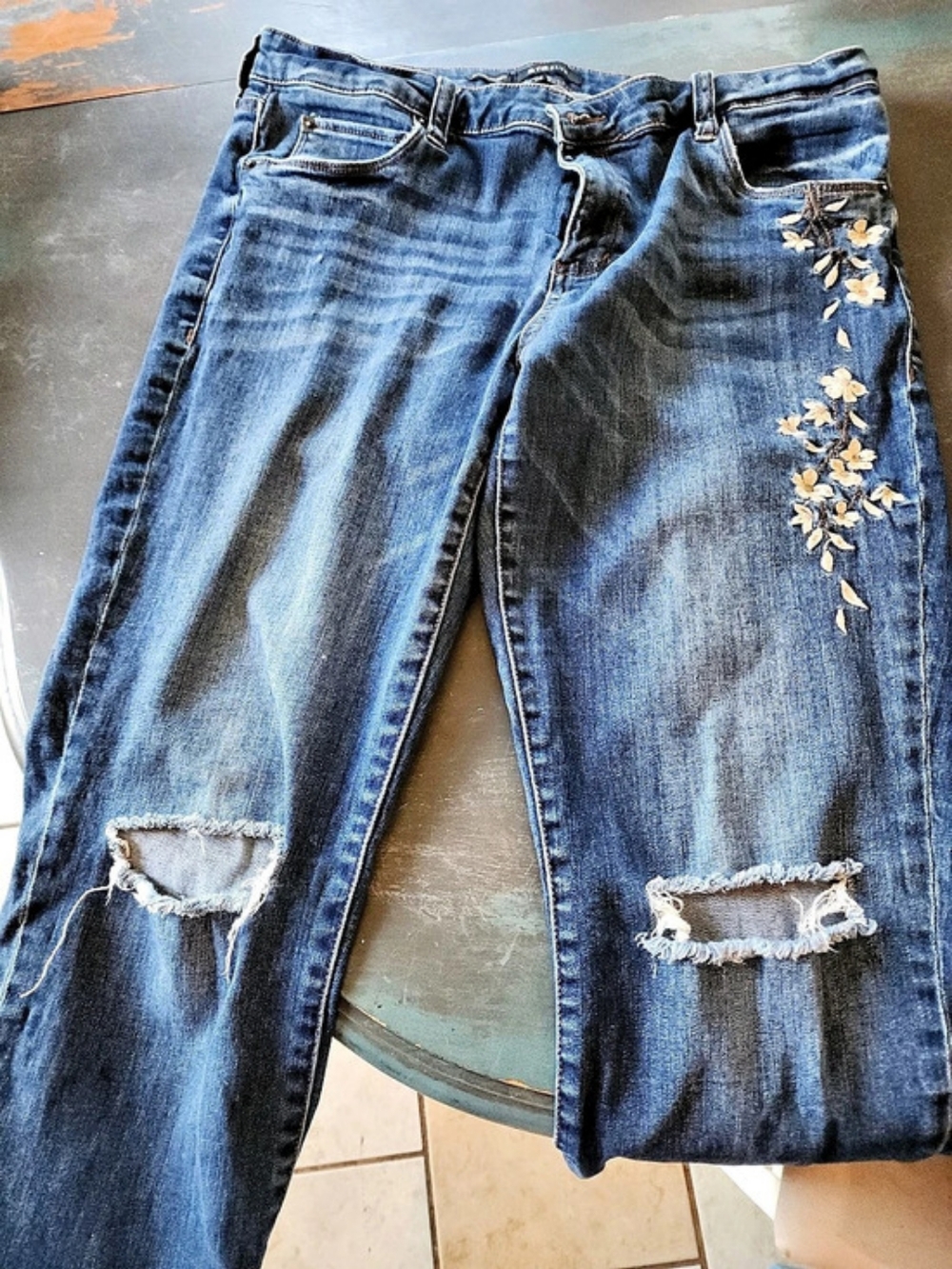 STS Blue Taylor Tomboy Floral Embroidered Distressed Jeans Women's
